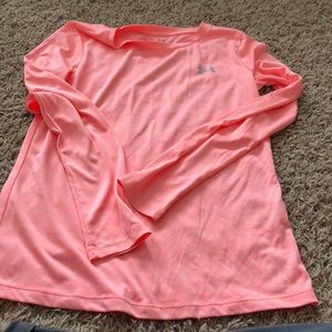 Women’s xs Under Armour long sleeves